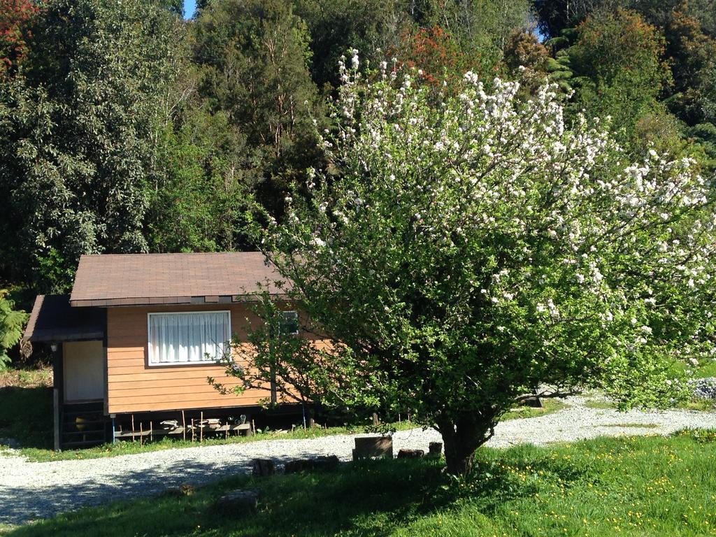 Cabanas El Mirador Hornopiren Eksteriør bilde